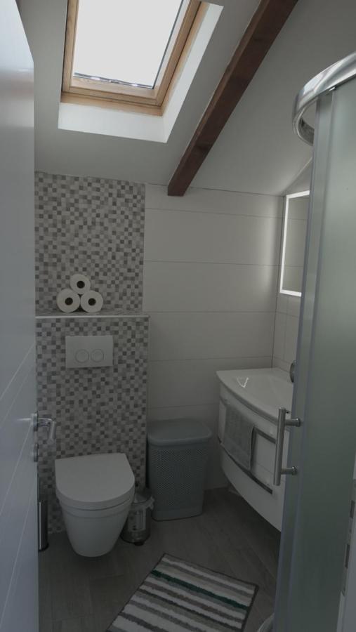 Apartments Bestak Krk Town Exterior foto
