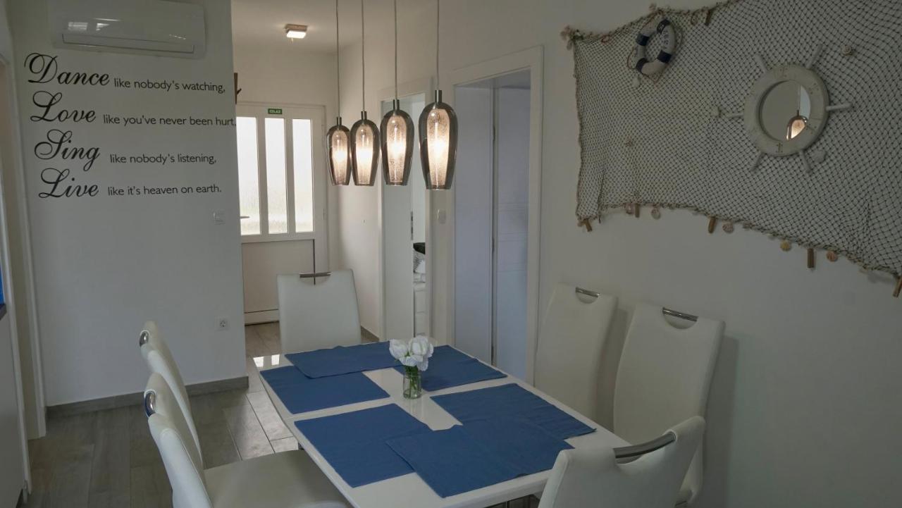 Apartments Bestak Krk Town Exterior foto